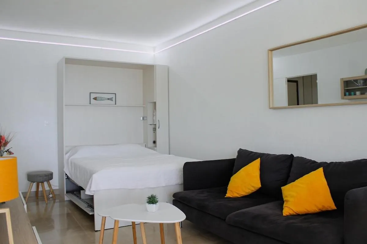Face A La Mer Yourhosthelper Cannes Apartment