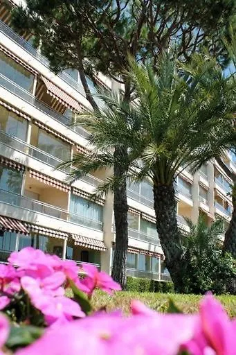 Apartment Face A La Mer Yourhosthelper Cannes France